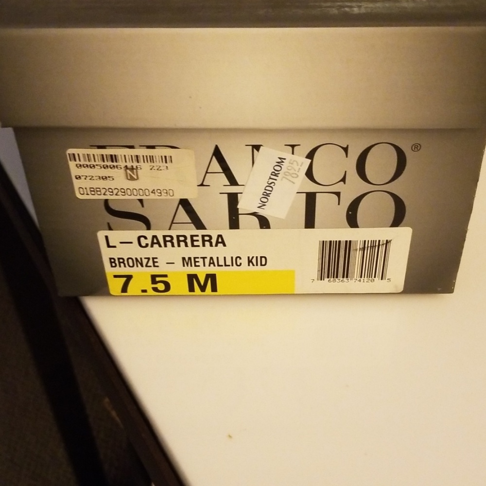 Shoes - Picture 5 of 5